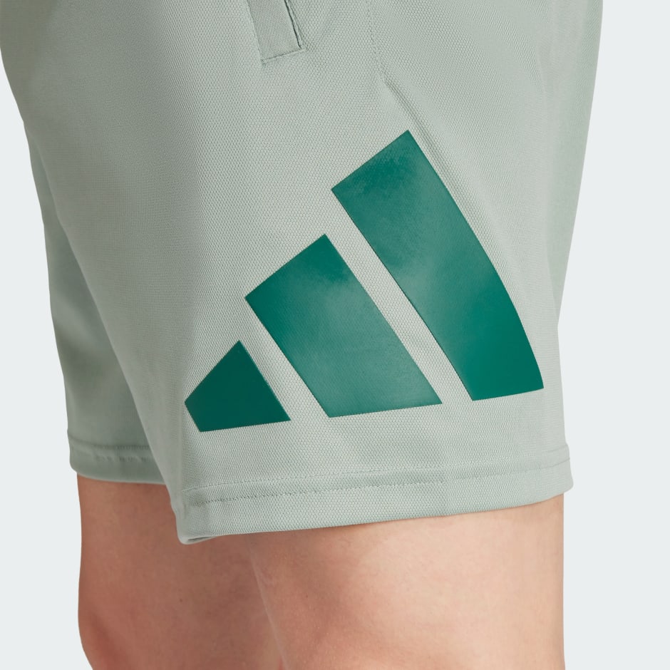 Train Essentials Logo Training Shorts