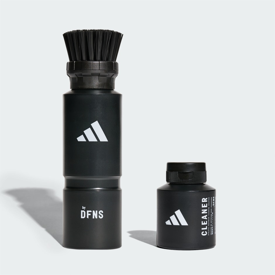 Kit de curățare pentru ghete de fotbal