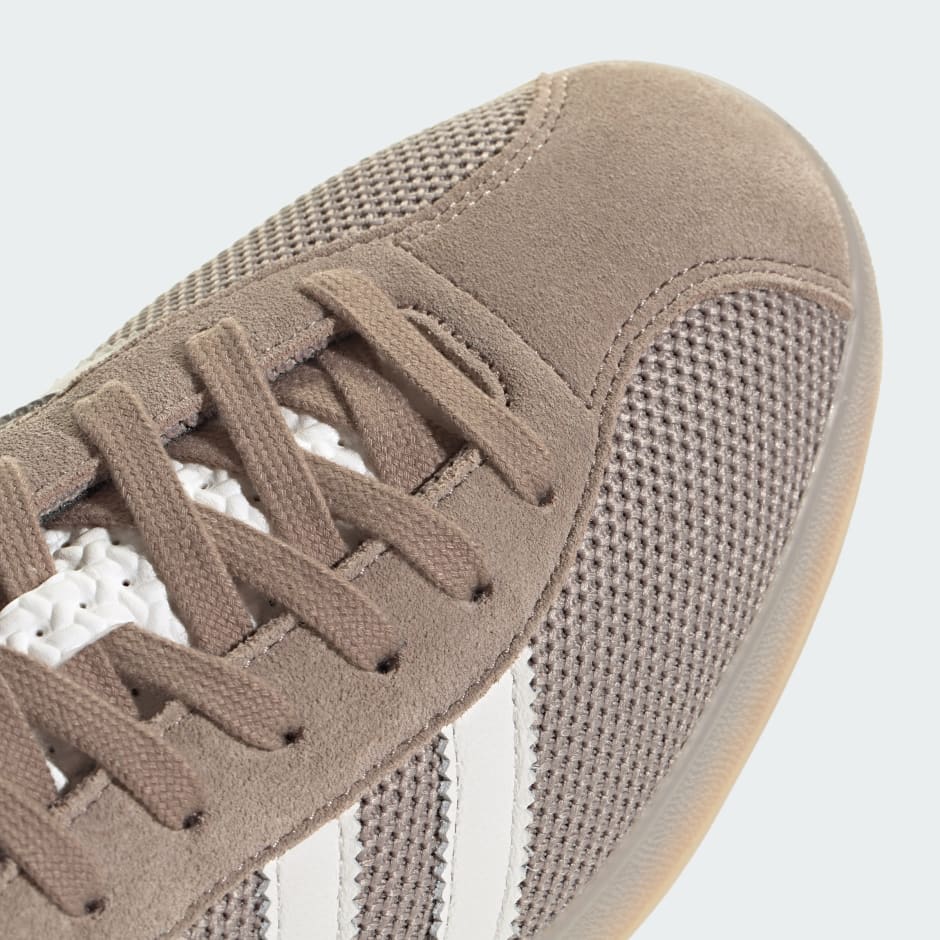 Gazelle Indoor Pro Shoes