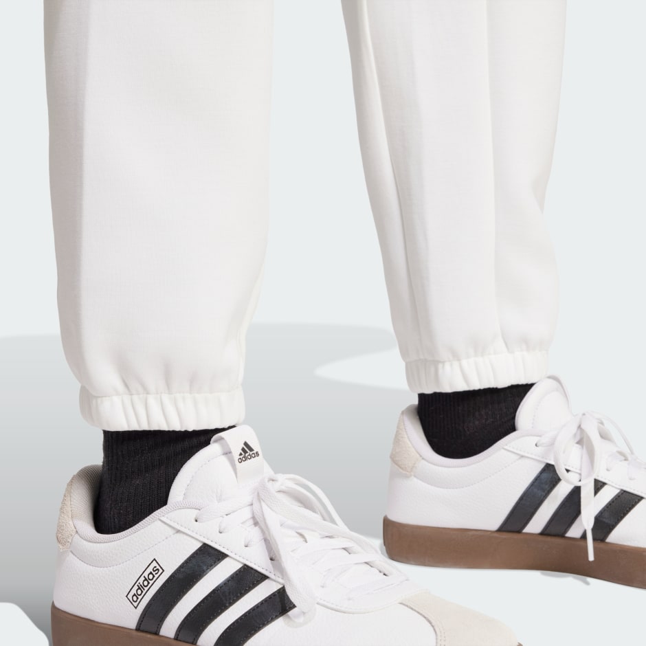 Future Icons Small Logo Pants