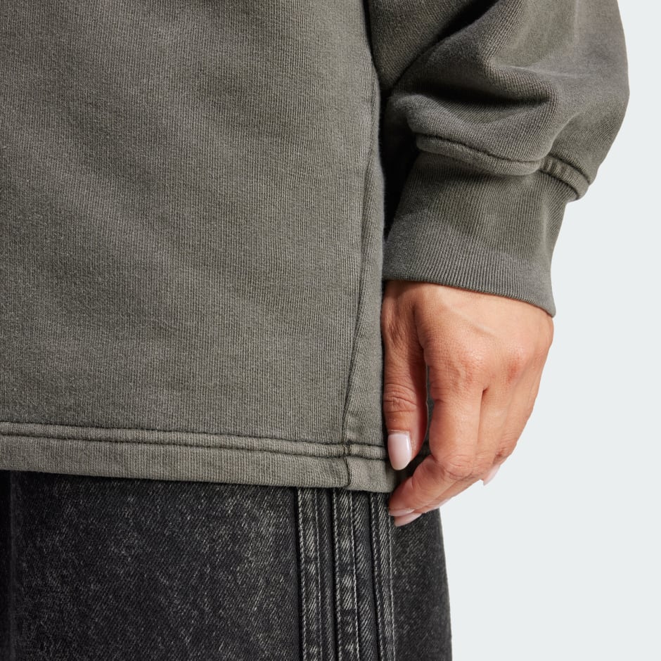 Washed Off-Shoulder Sweatshirt