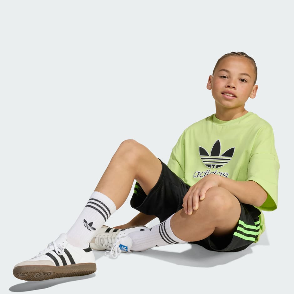 Oversize Trefoil Tee