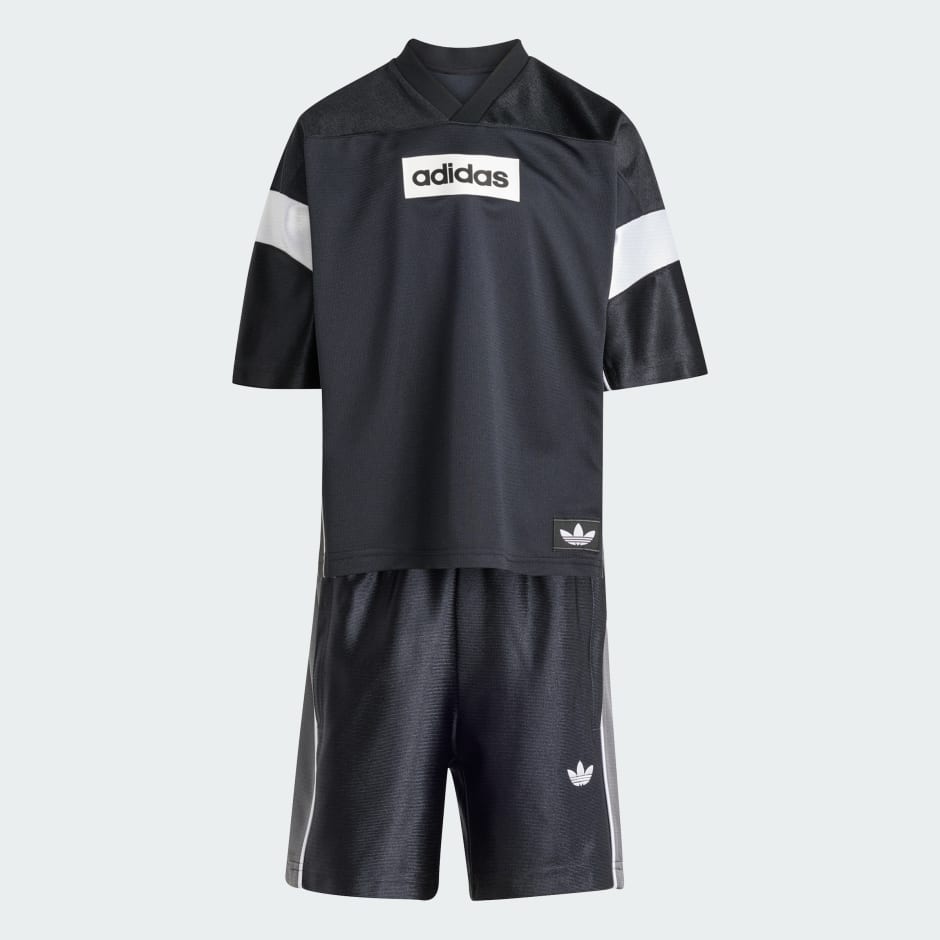 طقم تيشيرت وشورت للأطفال