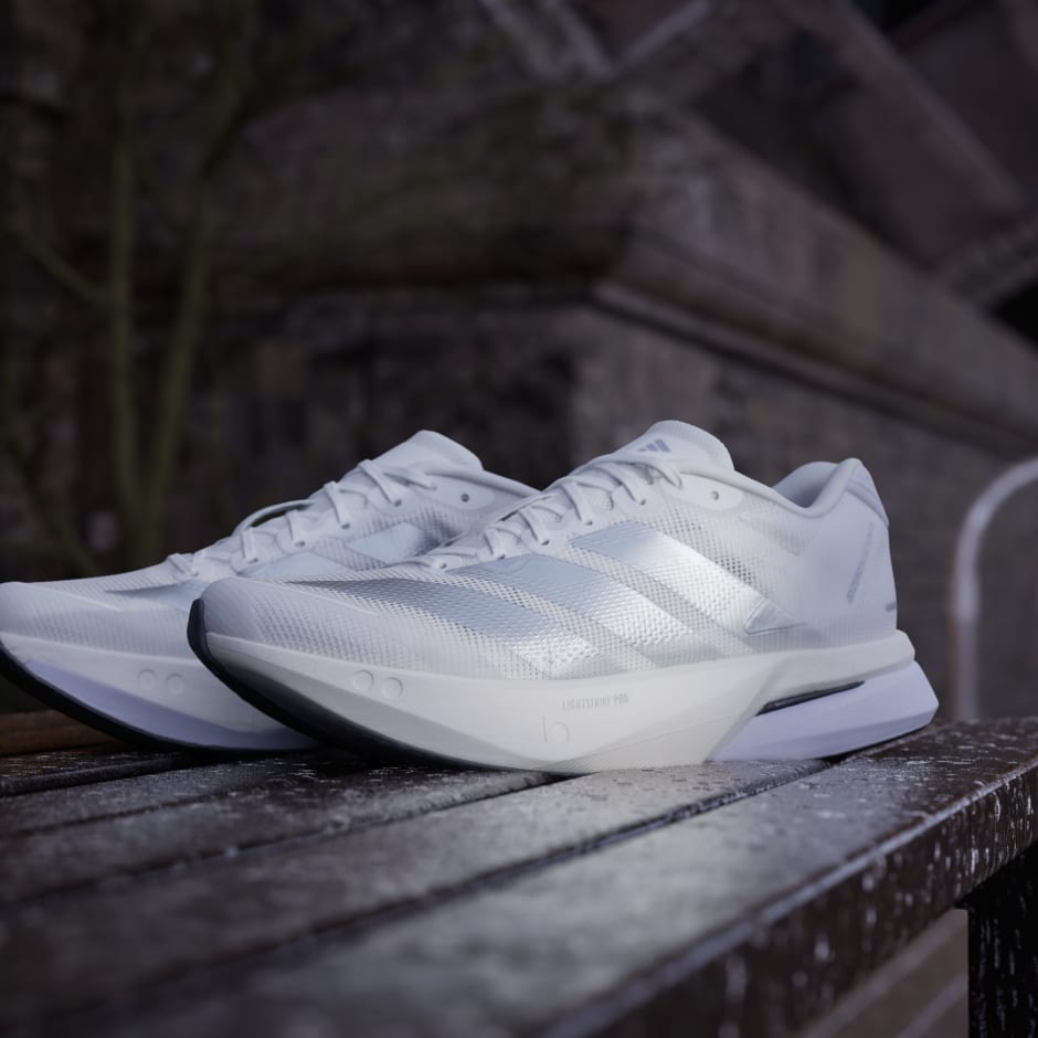 Adizero Boston 13 鞋