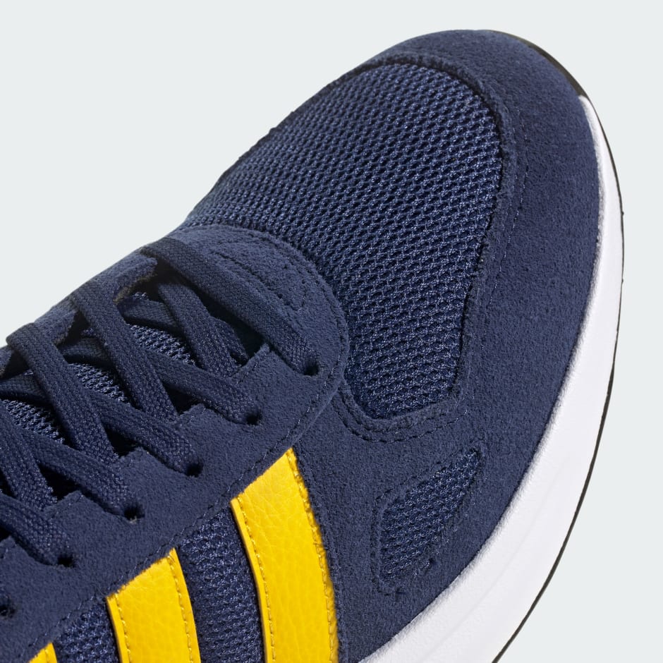 Run 84 Shoes