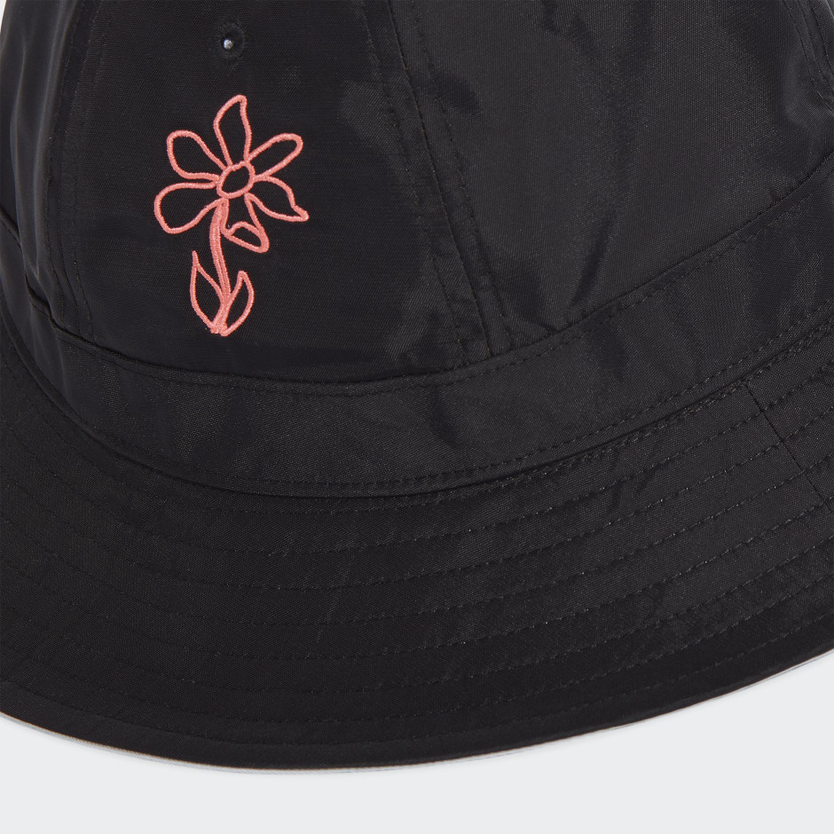 BUCKET HAT