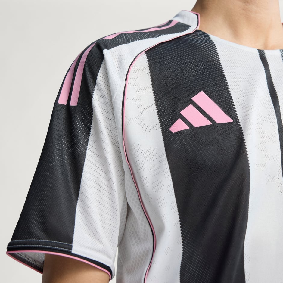 Juventus 25/26 Home Authentic Jersey