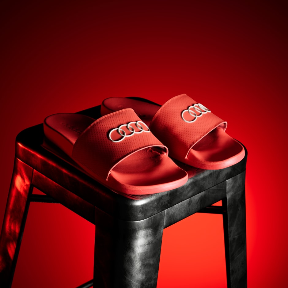 NATIKAČE ADILETTE COMFORT AUDI REVOLUT F1 TEAM