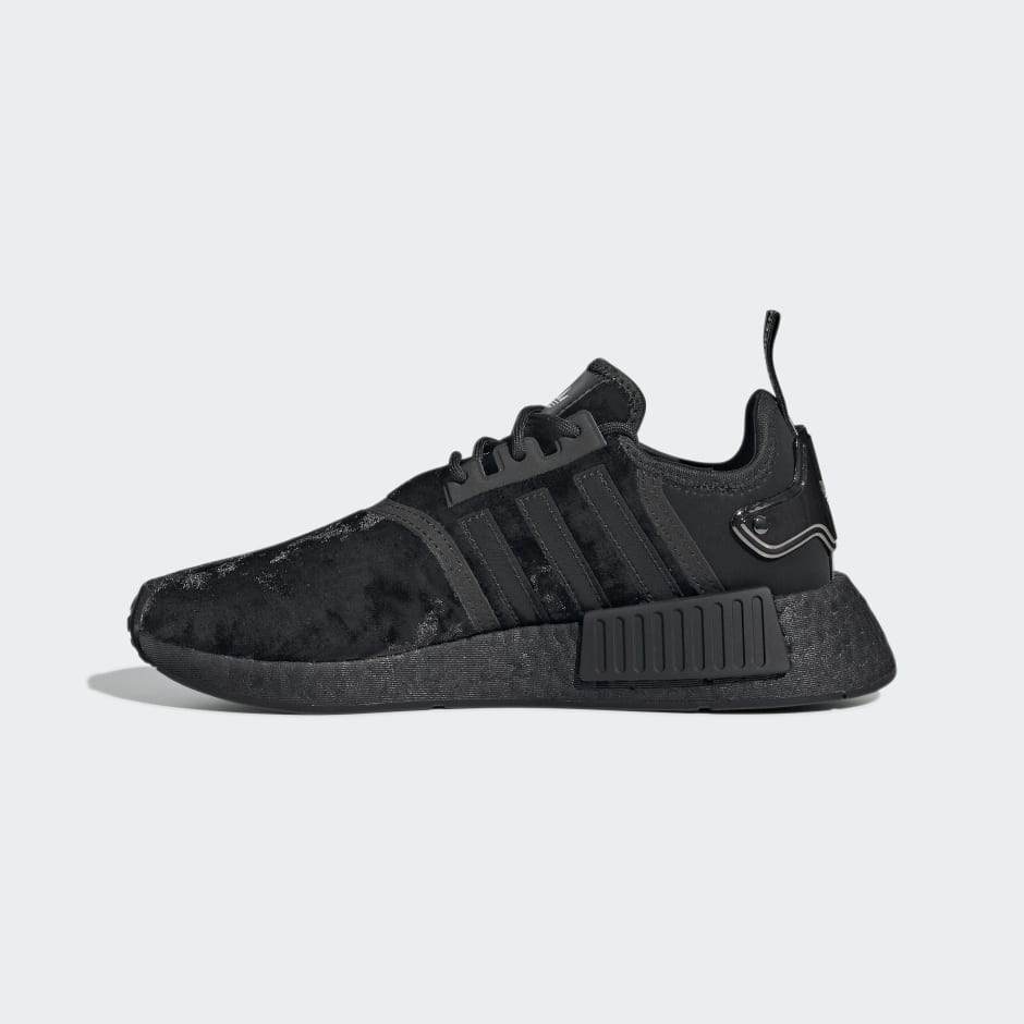 nmd_r1 shoes triple black