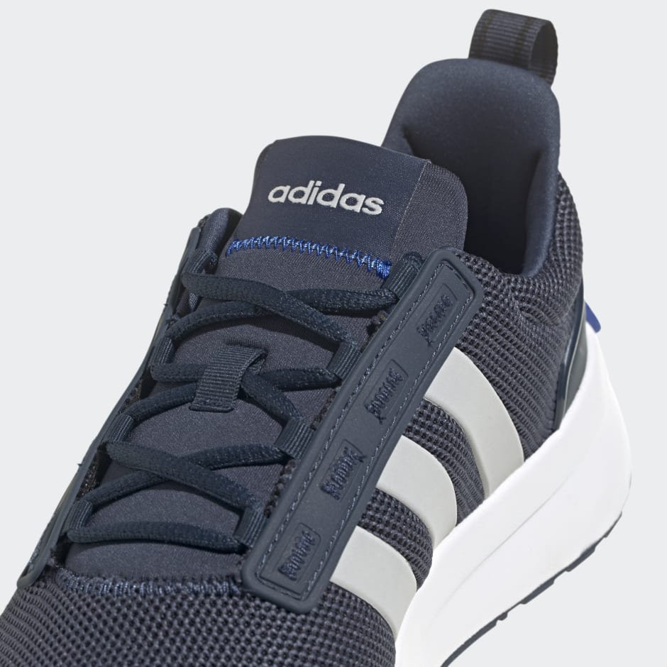 Adidași Racer TR21