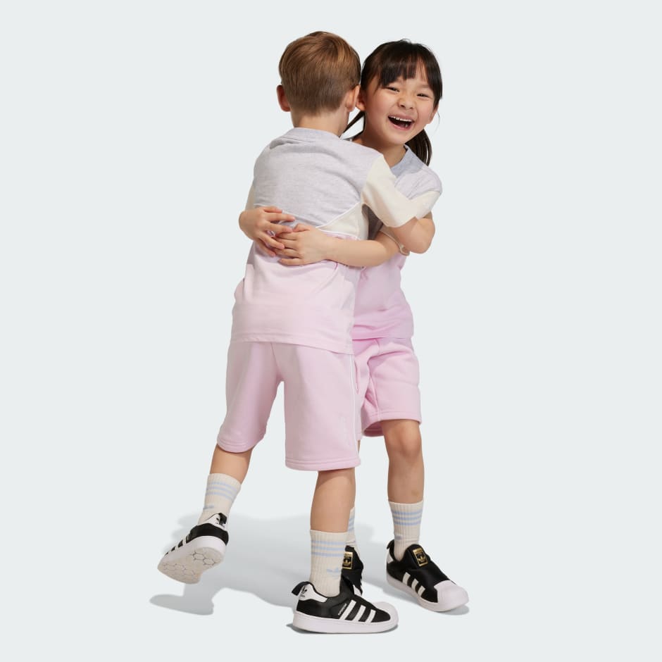 Kids Clothing - Adicolor Shorts and Tee Set - Pink | adidas Saudi Arabia