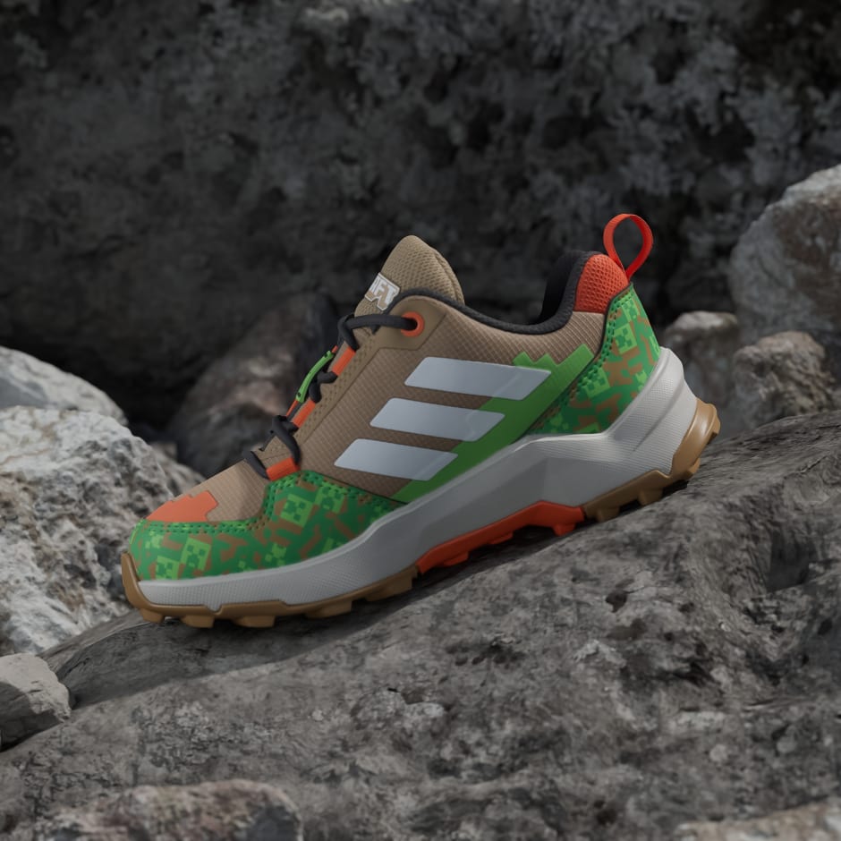 Planinarske tenisice adidas Minecraft Terrex AX4R
