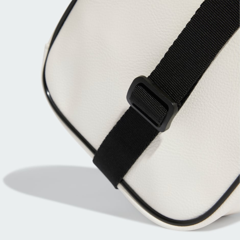 AC D BAG