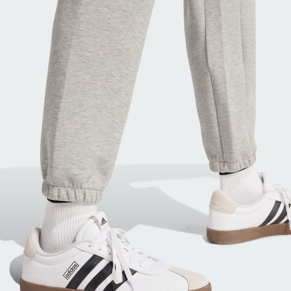 Future Icons Small Logo Pants