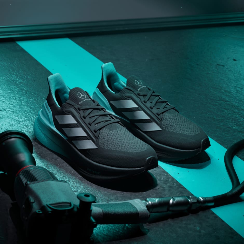 ULTRABOOST 5 MERCEDES AMG PETRONAS F1 TEAM Shoes