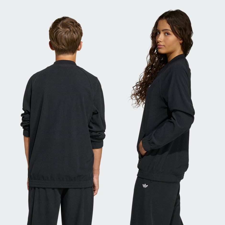 PREDIMENZIONIRAN GORNJI DIO TRENIRKE OD SAMTA SST