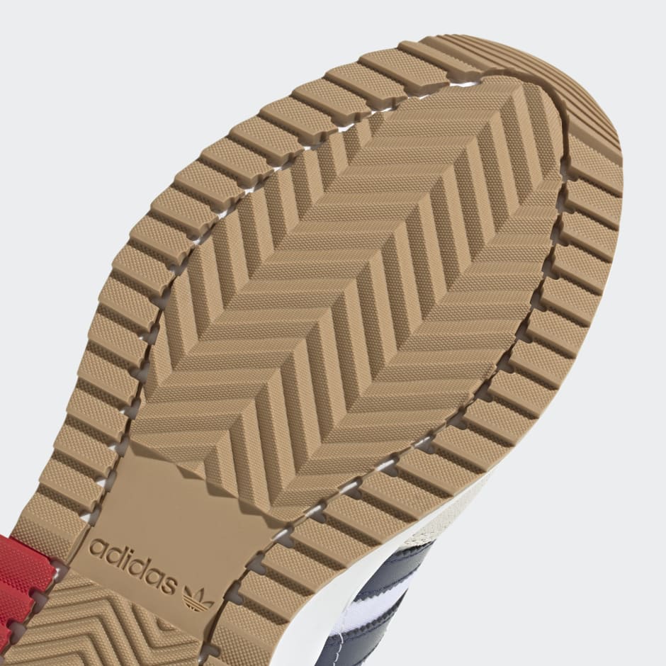 Retropy F2 Shoes
