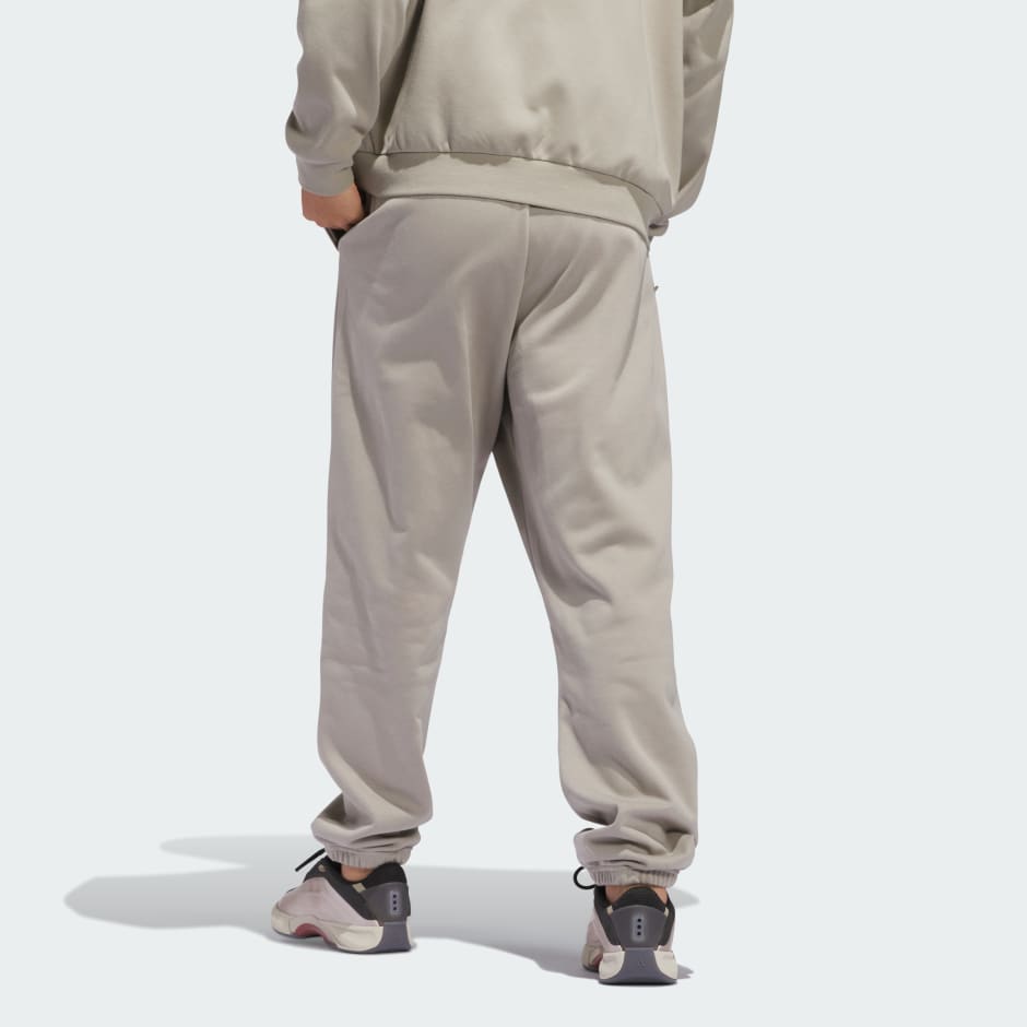 adidas Basketball Fleece Joggers (Gender Neutral)