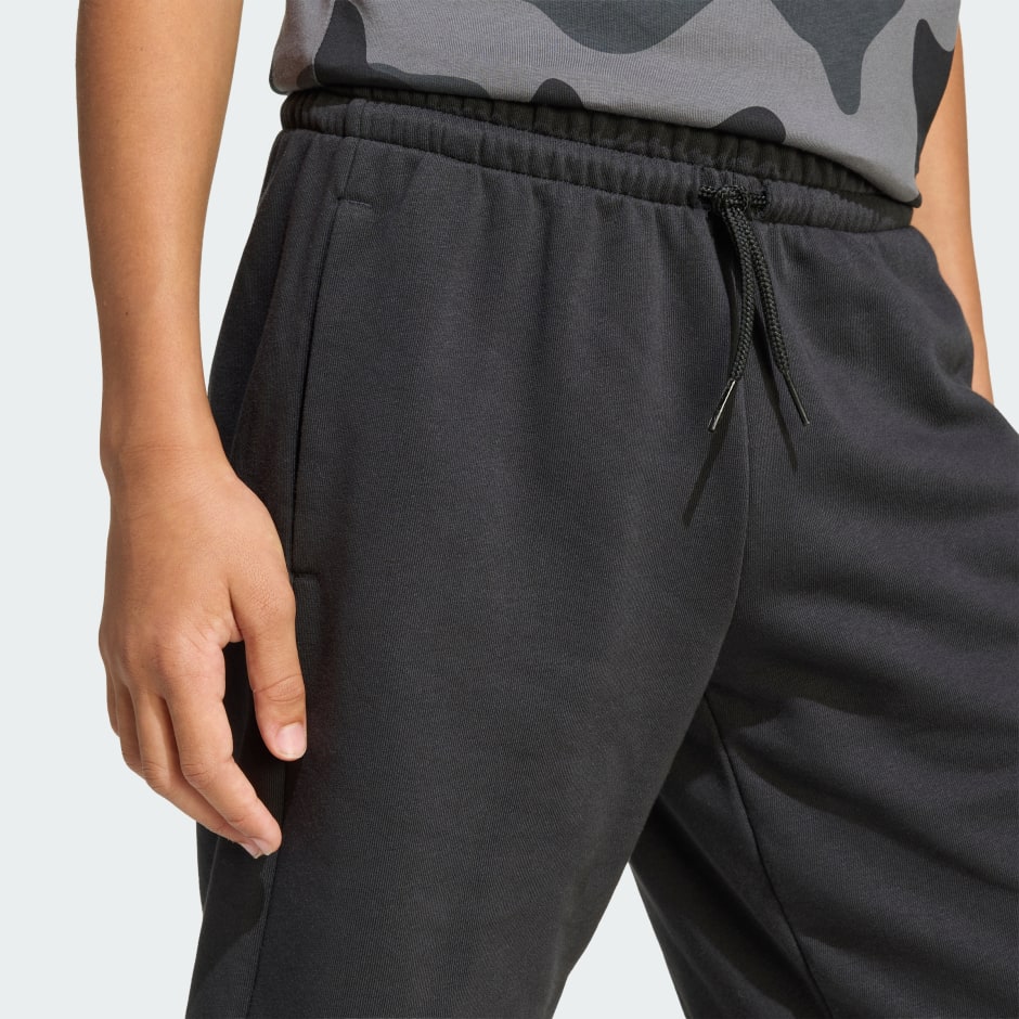 SEASONALS CAMO SHORTS