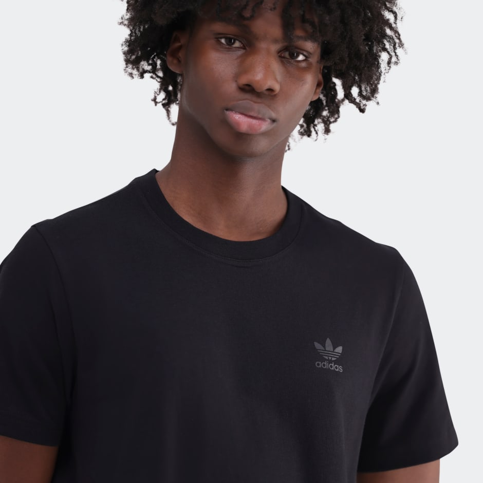 Adidas t shirt graphic online