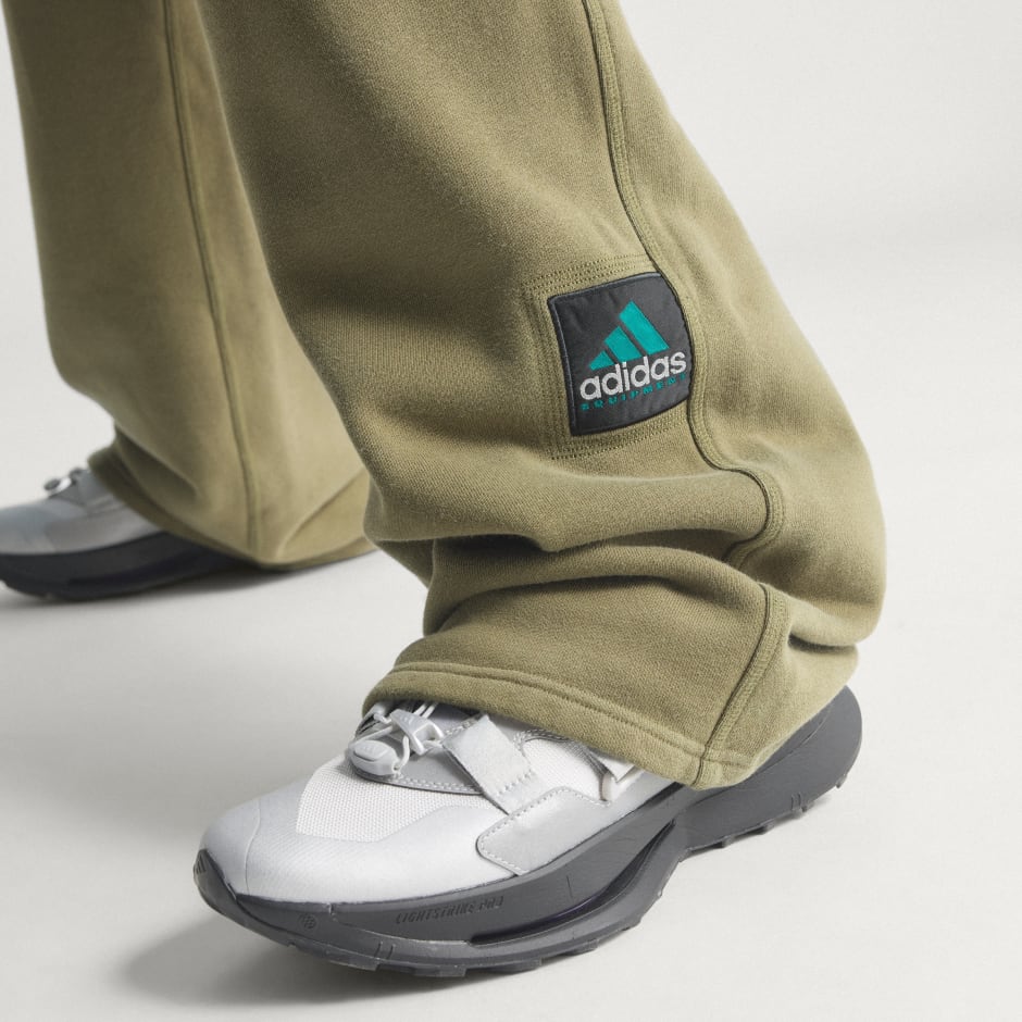 PANTALONI SPORT ADIDAS EQUIPMENT CU TIV DESCHIS