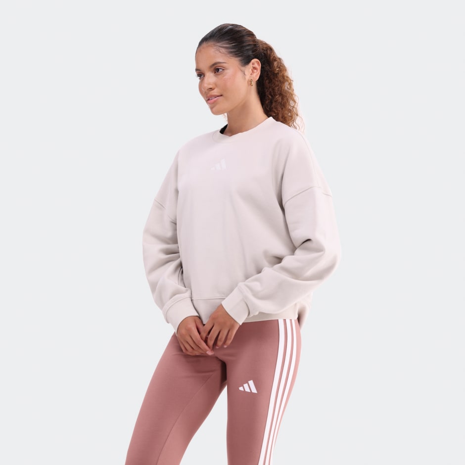 Essentials Small Logo Feelcozy Sweatshirt