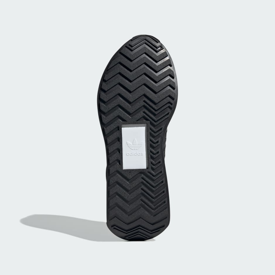 adidas Country XLG Shoes - Black | adidas UAE