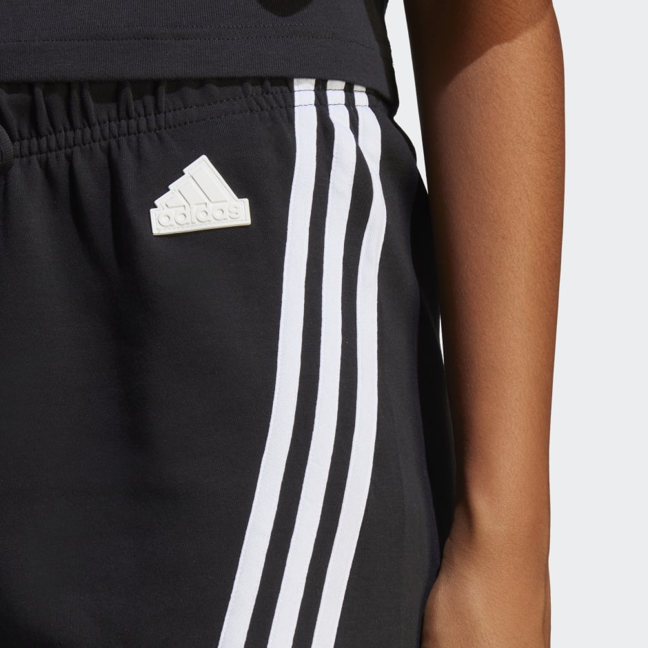 Clothing - Future Icons 3-Stripes Shorts - Black | adidas Israel