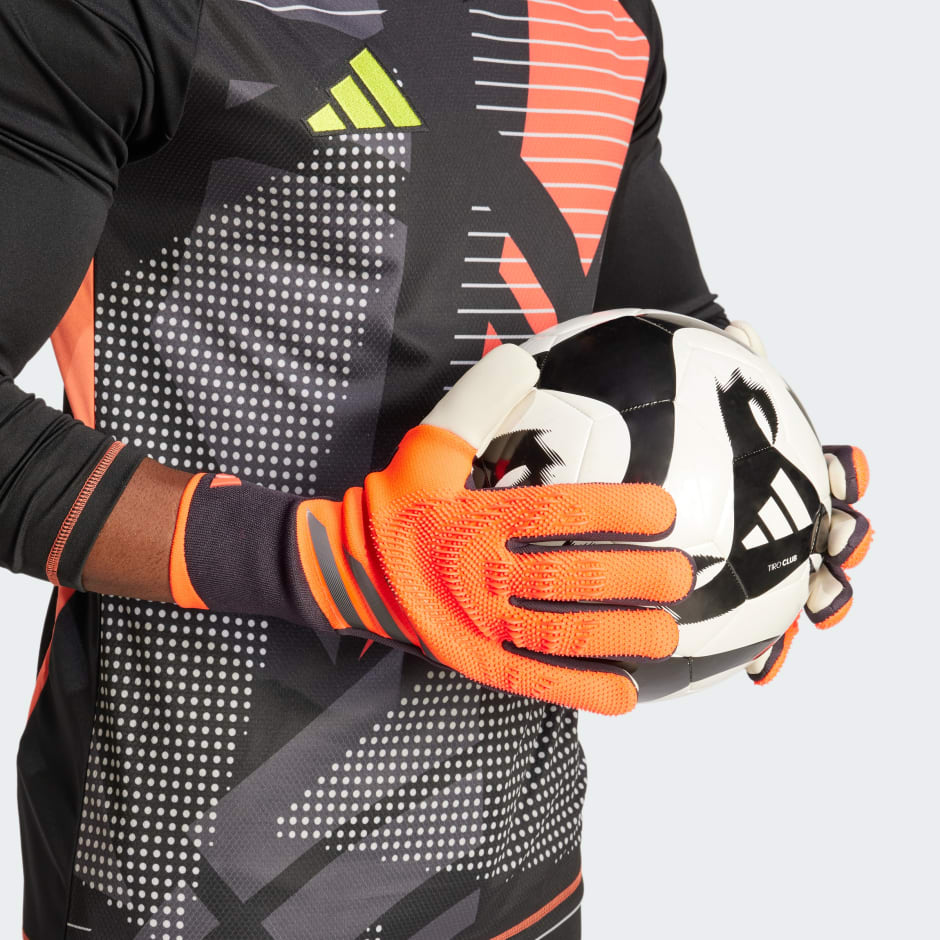 Predator Pro Goalkeeper Gloves