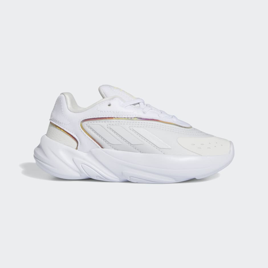 adidas Chaussure OZELIA - Blanc