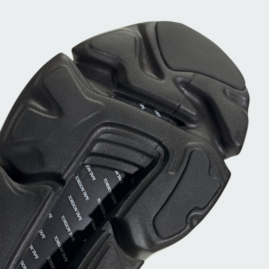 Adifom Flux Shoes