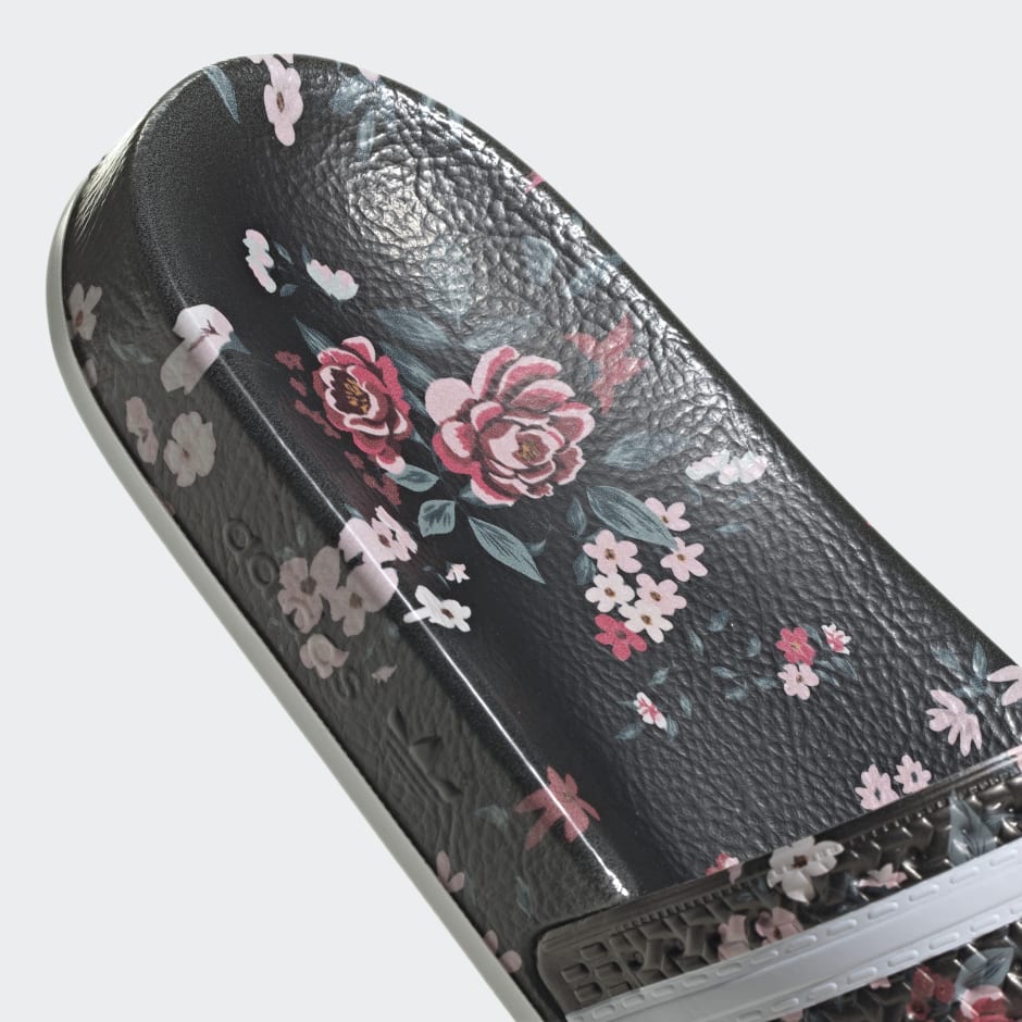 Adilette Slides