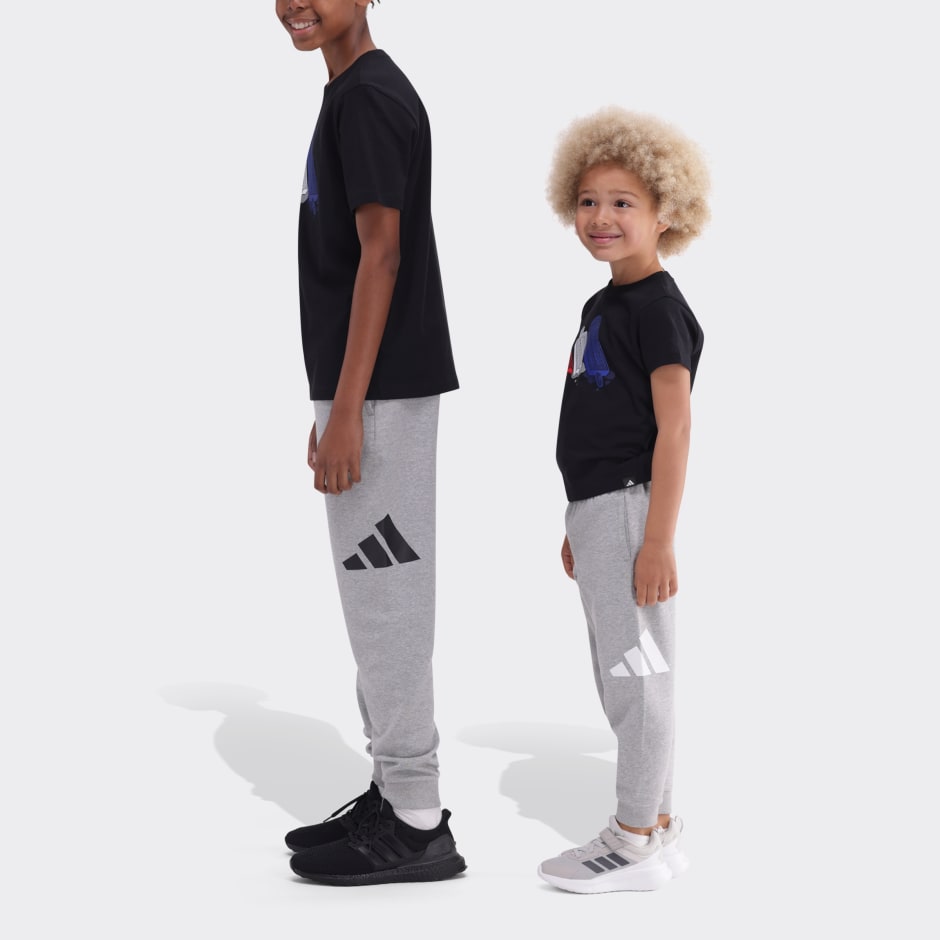 Lounge Ice Graphic T-Shirt