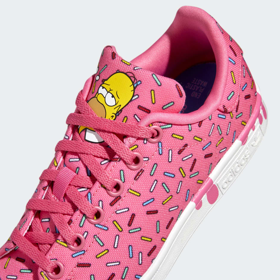 Stan Smith Homer Simpson Ubicaciondepersonas Cdmx Gob Mx