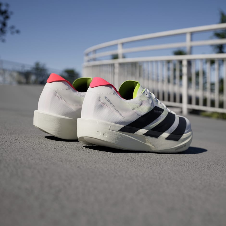 ADIZERO TAKUMI SEN 11 26.5 ホワイト/ブラック The Adidas Adizero Takumi Sen 11 Is Ready for All 5K/10K