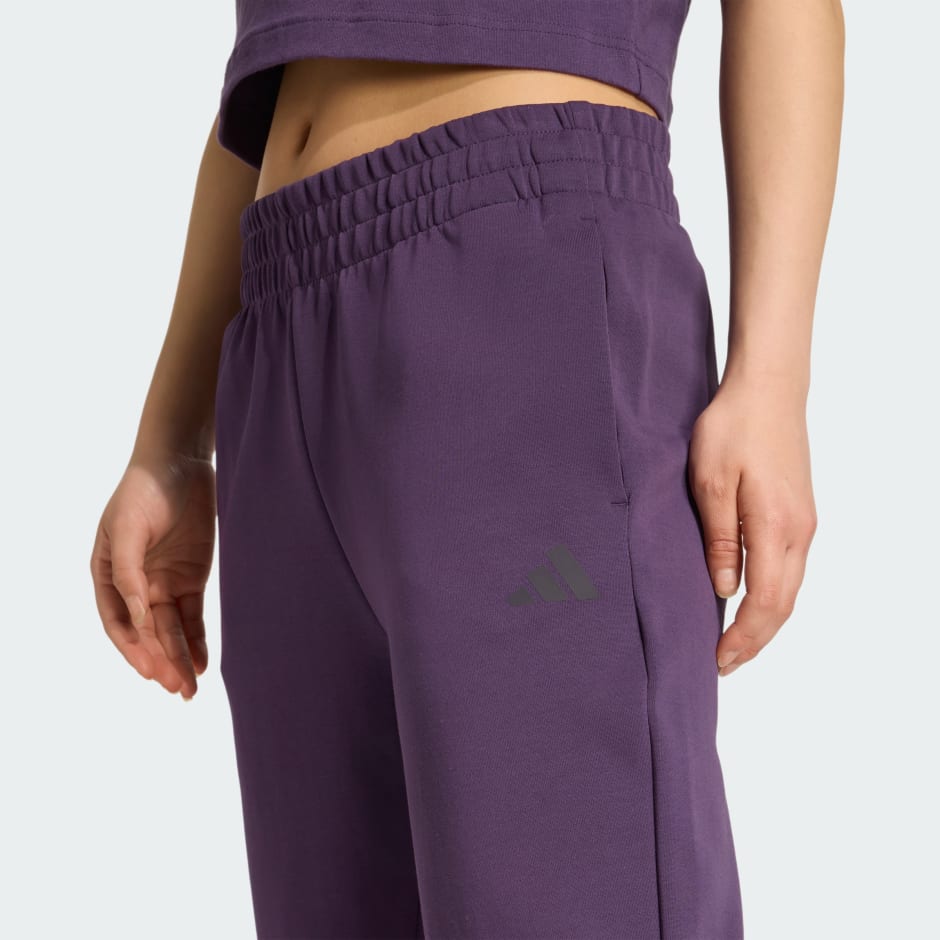 Future Icons Small Logo Pants