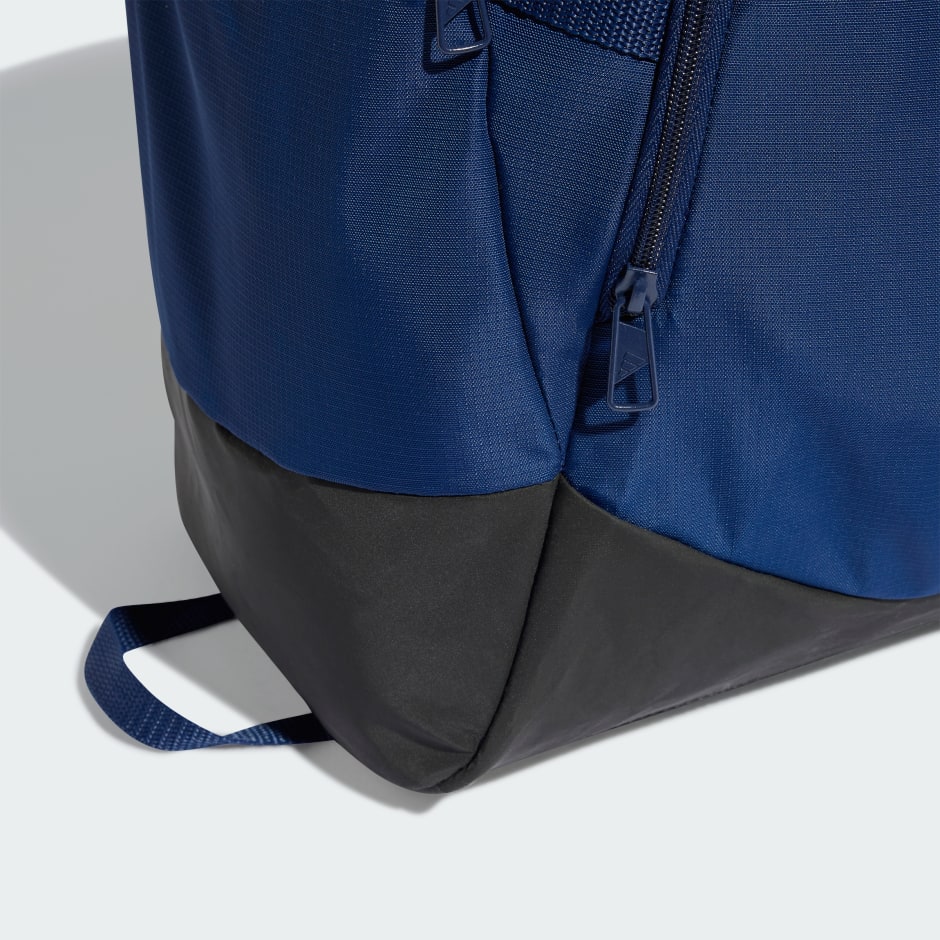 TRAINING DEFENDER DUFFLE BAG MEDIUM