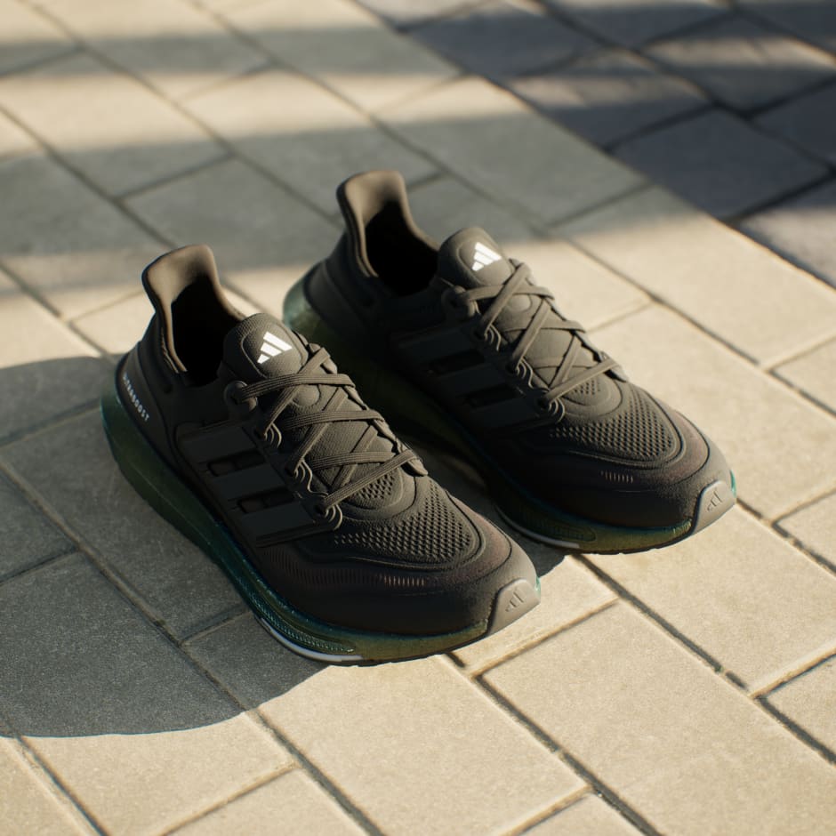 נעלי Ultraboost Light 