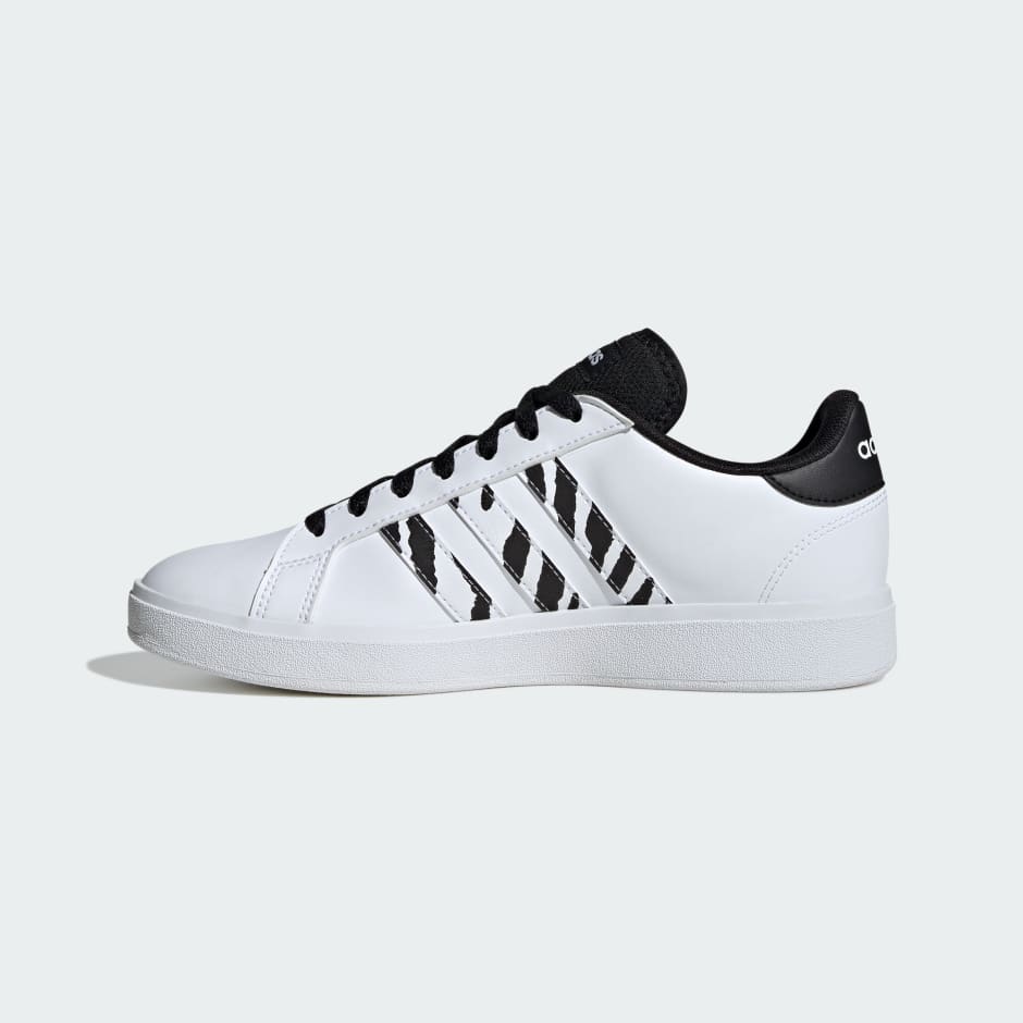 Pantofi Grand Court Base