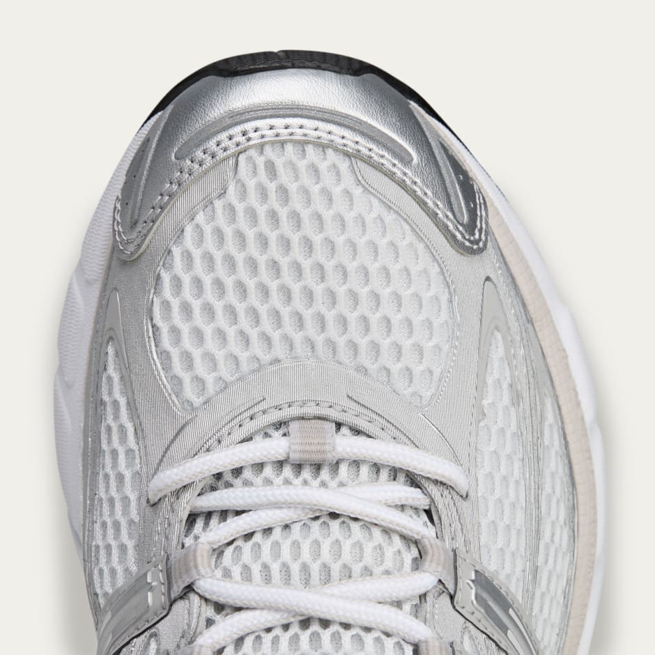 Adistar Cushion Sporty & Rich Originals Shoes