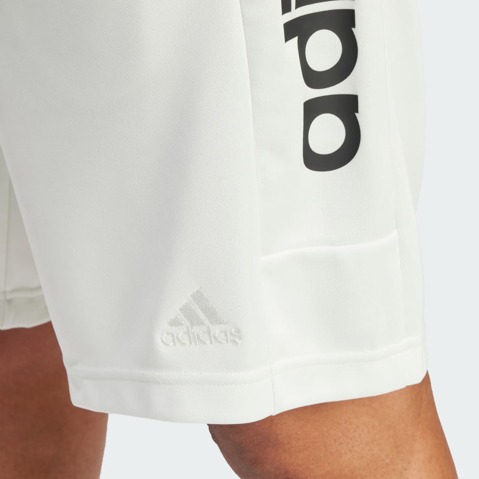 Tiro Wordmark Shorts