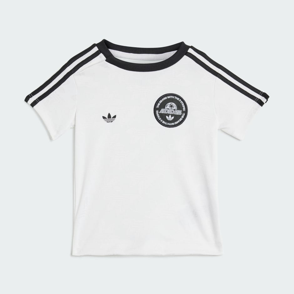 طقم تيشيرت وشورت للأطفال