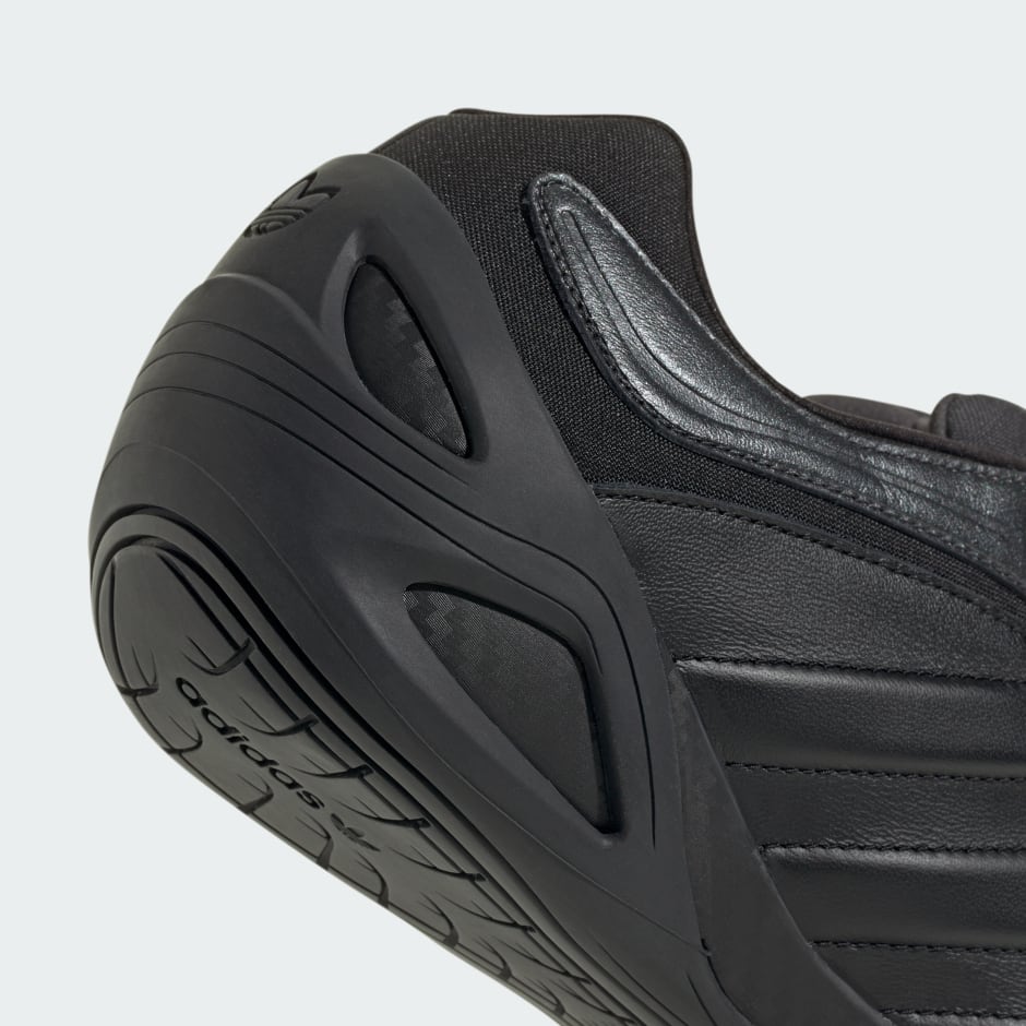 أحذية Adiracer GT