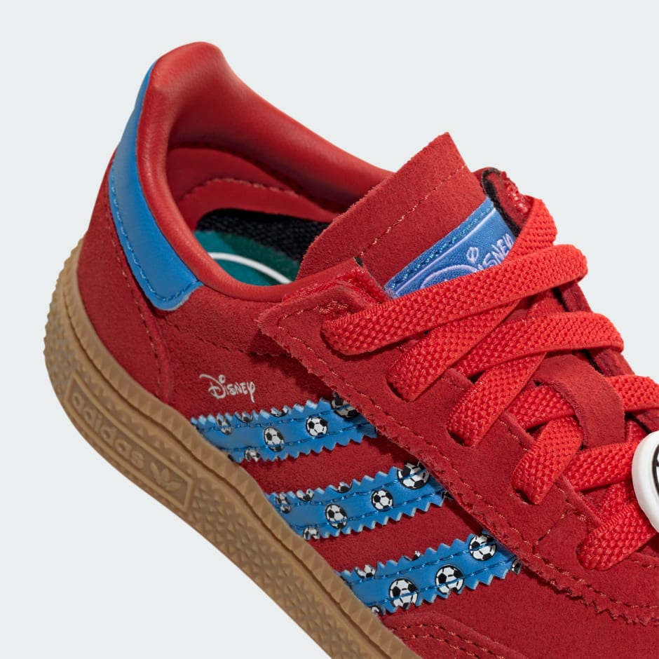 PANTOFI ADIDAS HANDBALL DISNEY SPEZIAL CU &Icirc;NCHIDERE CONFORTABILĂ ȘI ȘIRETURI ELASTICE