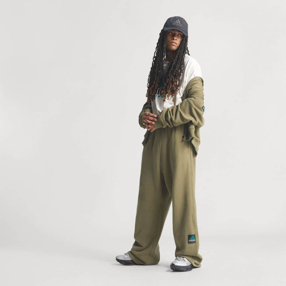 PANTALONI SPORT ADIDAS EQUIPMENT CU TIV DESCHIS