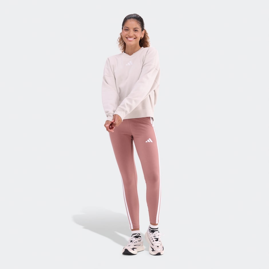 Essentials Small Logo Feelcozy Sweatshirt