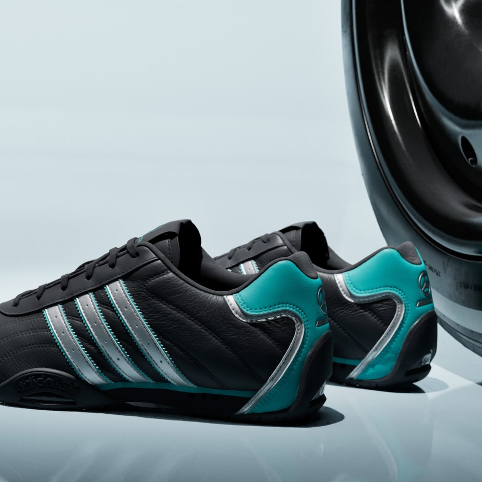 ADIRACER LO MERCEDES AMG PETRONAS F1 TEAM SHOES