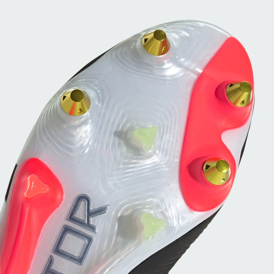 Predator Elite Laceless Soft Ground Football Boots