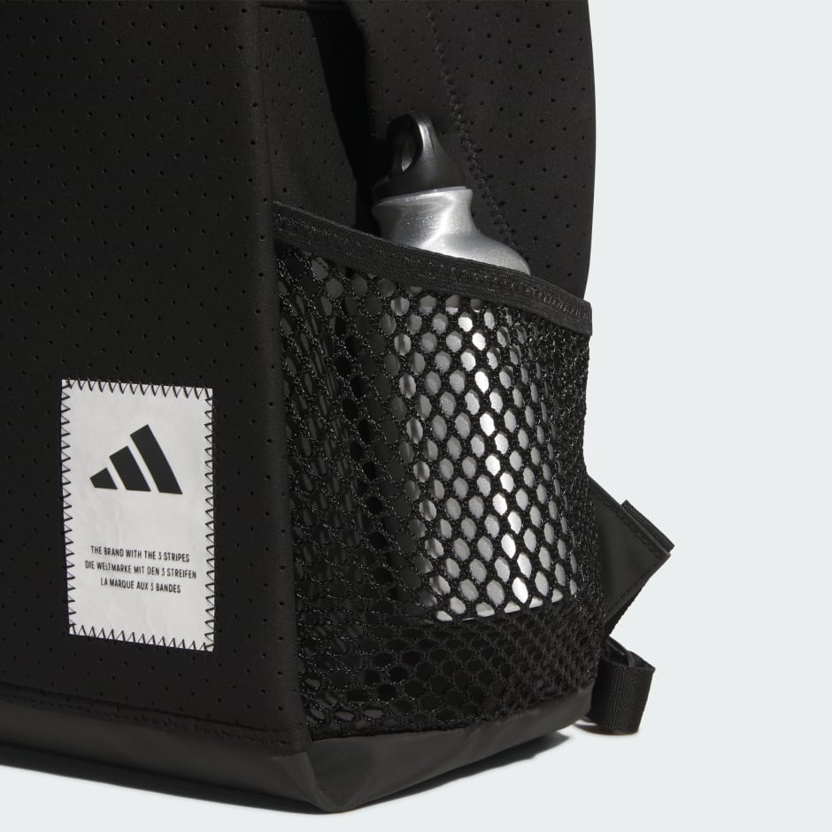 MUST HAVES BACKPACK SEASONAL