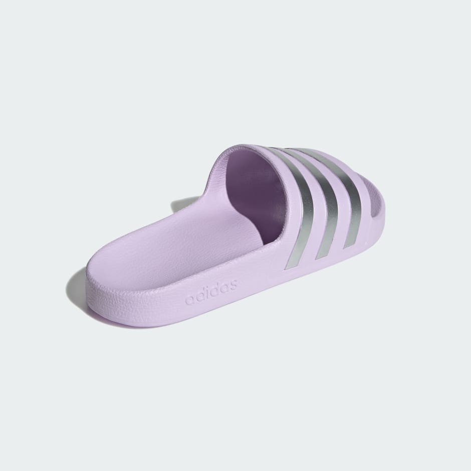 Adilette Aqua Slides